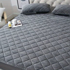 Capa de Colçhão Plush, capa para colchão, capa para proteger colchão, louhir, louhir.com, louhir.com.br