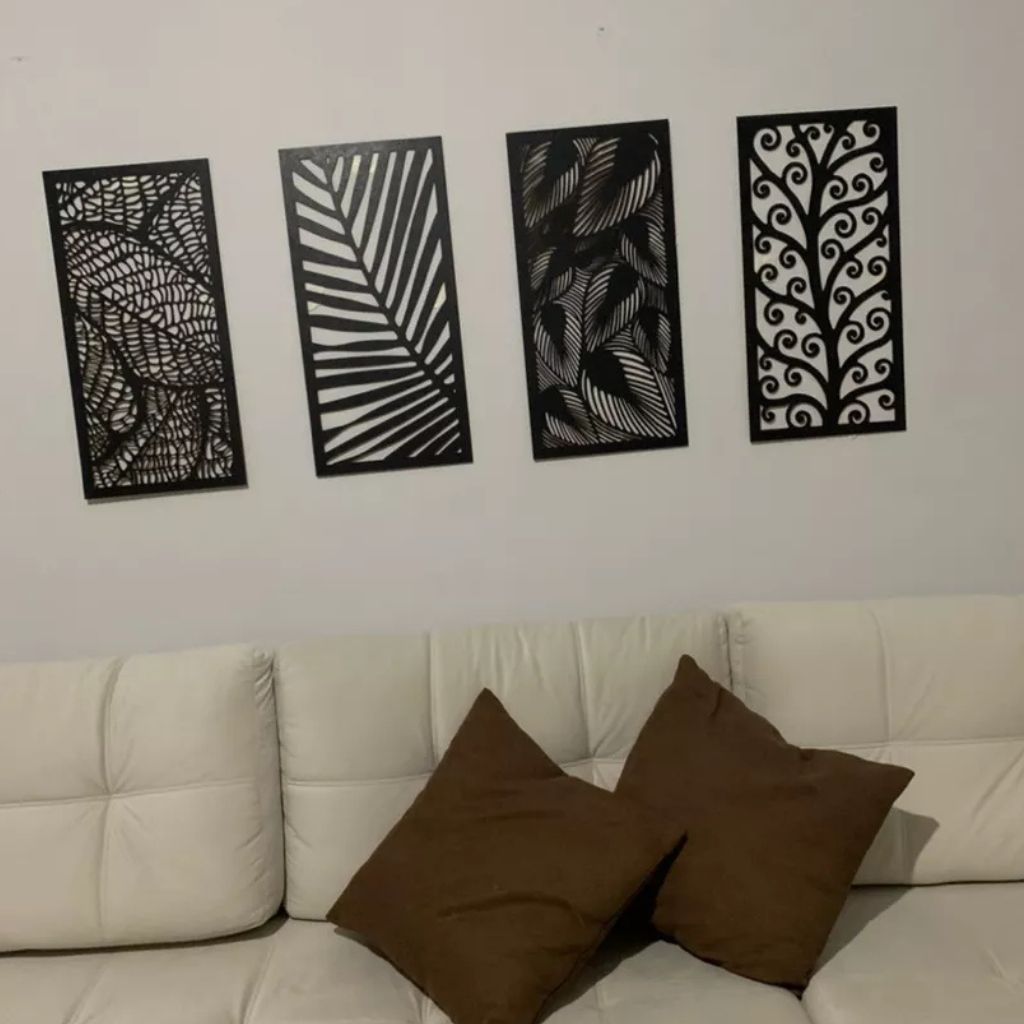 Kit com 4 quadros vazados de folhagem em MDF preto 60x29,5cm. Design moderno, corte a laser e fácil instalação sem furar a parede. Ideal para salas e quartos.