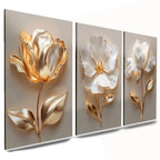 Kit 3 Quadros Flores Nobres Or com efeito 3D em tons de branco e dourado. Impressão premium em vinil, fácil instalação com adesivo e design de luxo para sua casa.