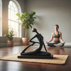 Escultura Minimalista Ballerine em gesso, 24cm, com design estilizado de bailarina. Peça decorativa elegante para salas, quartos, estúdios e home office.