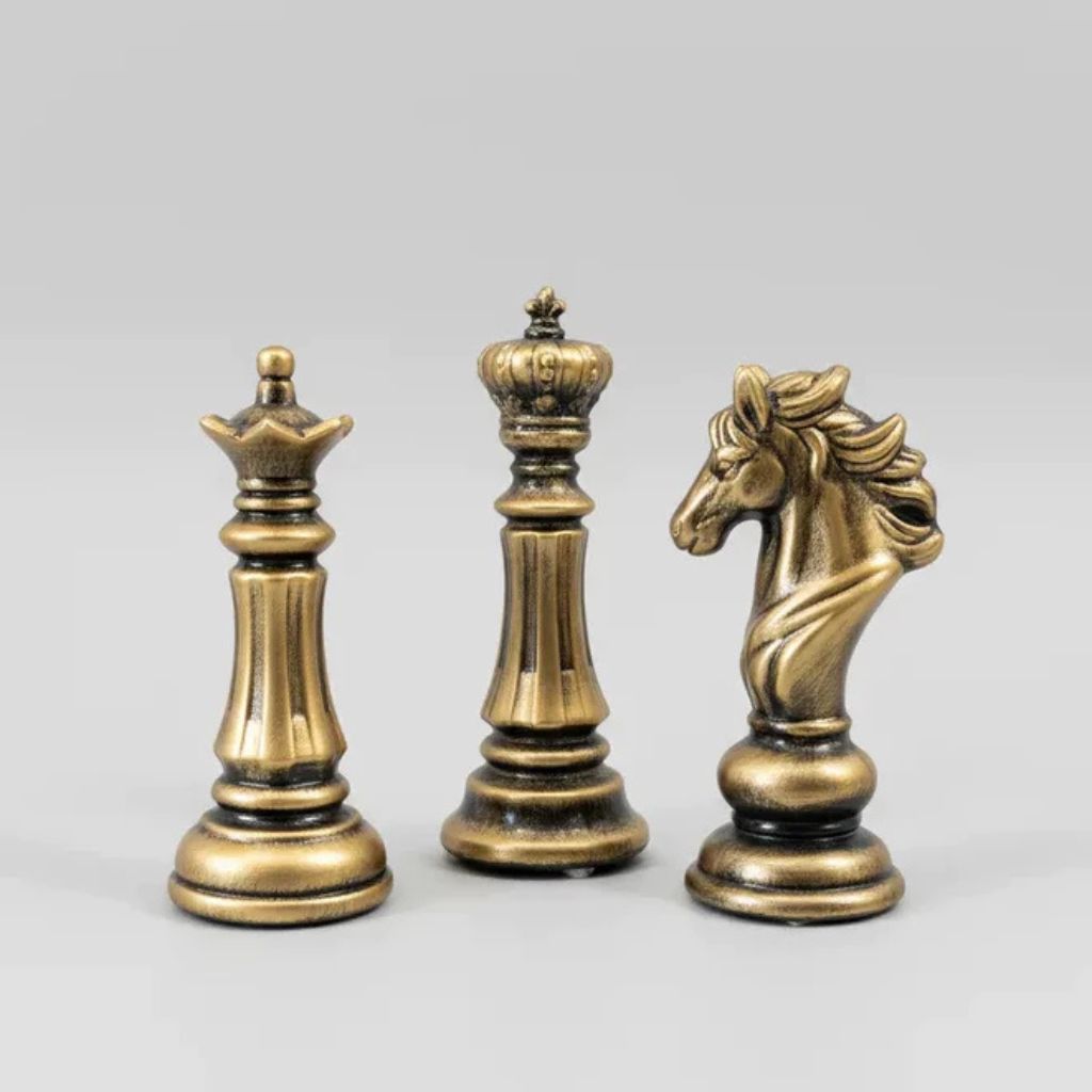 Esculturas Peças de Xadrez Roi Reine Cheval Louhir