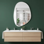 Espelho Grande Corte Livre Arrondi 60x40 com moldura em couro ecológico premium e vidro lapidado 3mm. Design orgânico moderno para banheiros, quartos e salas.