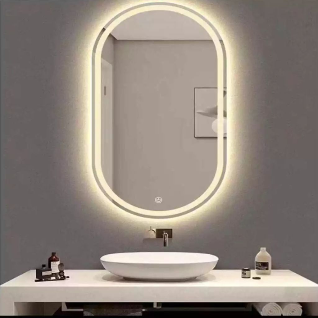 Espelho Luxury Oval LED Touch 120x60 ou 60x40 com iluminação ajustável, sensor touch, acabamento jateado e bivolt. Moderno e prático para qualquer ambiente.
