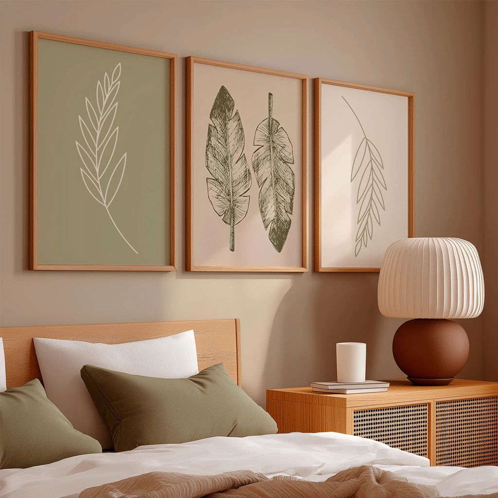 Kit 3 Quadros Feuille com moldura laqueada e design botânico. Impressão HD em vinil, material sustentável e sofisticado para decorar salas, quartos e escritórios.