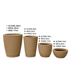 Kit 4 Vasos Brossé em polietileno resistente, leves e com drenagem. Formatos variados para plantas em áreas internas e externas. Envio imediato e durabilidade.