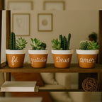Kit 4 Vasos Artesanais Positifs Fé Gratidão Deus Amor Louhir, www.louhir.com.br