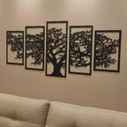 Mosaico com 5 quadros da Árvore da Vida em MDF preto fosco. Corte a laser, fácil instalação com fita 3M e design moderno para salas, escadas e escritórios.