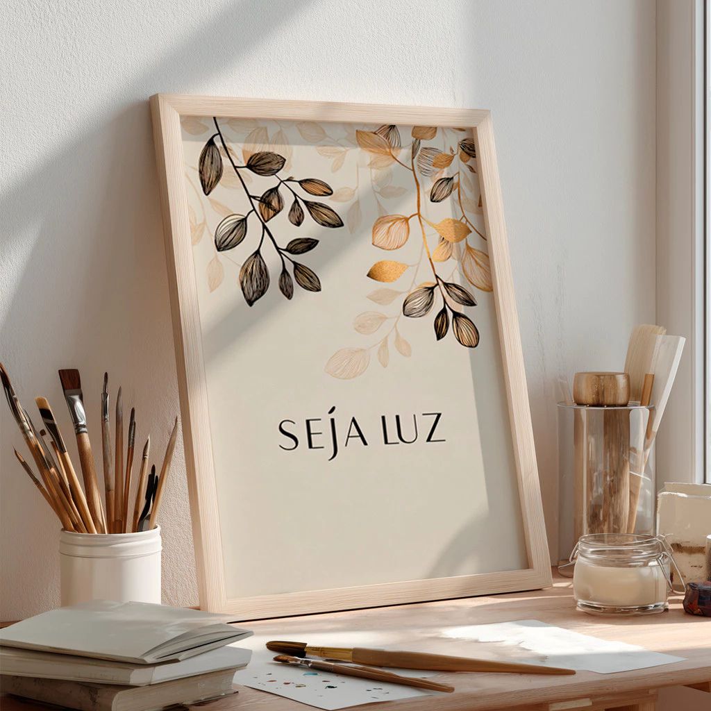 Quadro C'est "Seja Luz" com moldura em madeira laqueada e MDF de alta qualidade. Design moderno e sofisticado para decorar salas, quartos e escritórios com estilo.