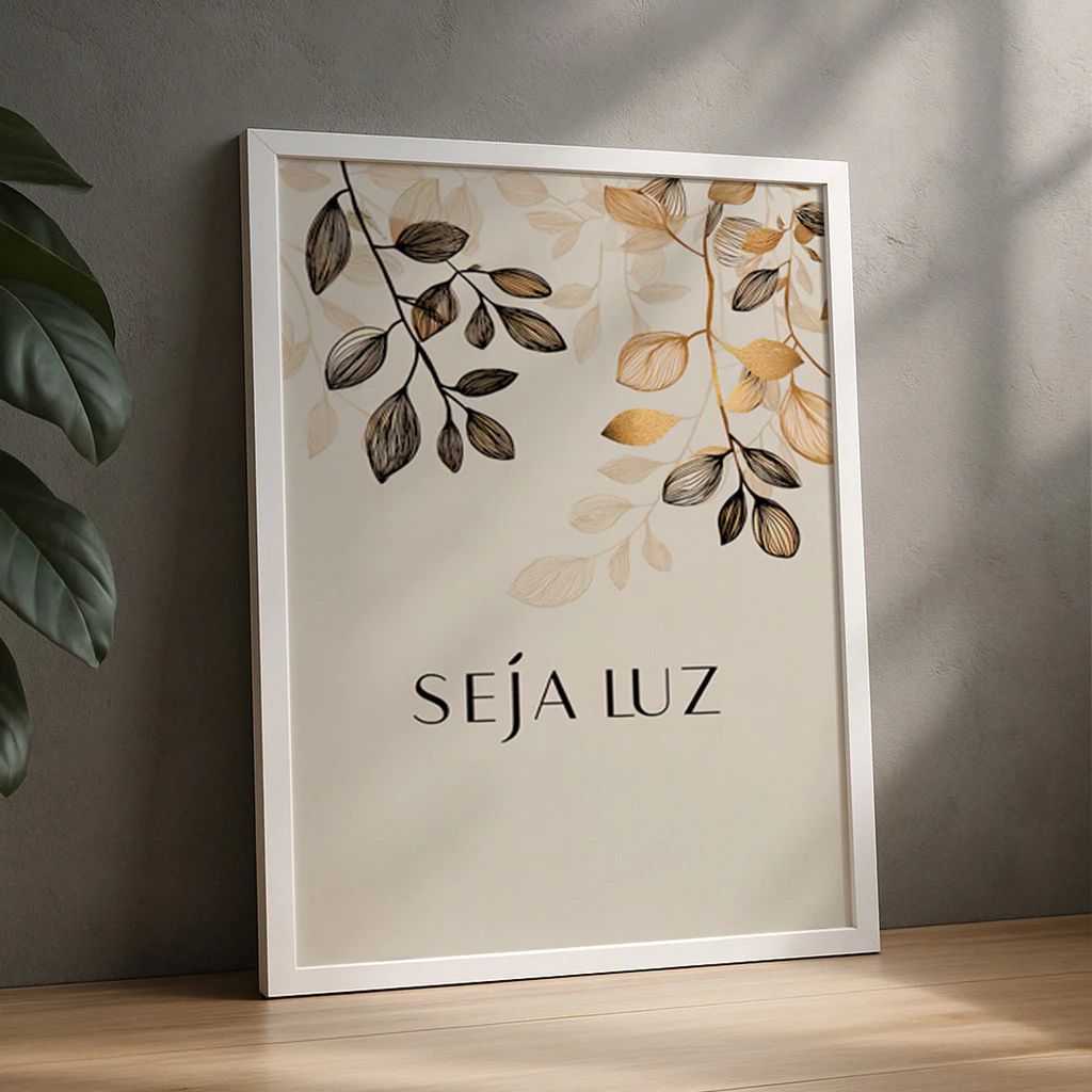 Quadro C'est "Seja Luz" com moldura em madeira laqueada e MDF de alta qualidade. Design moderno e sofisticado para decorar salas, quartos e escritórios com estilo.