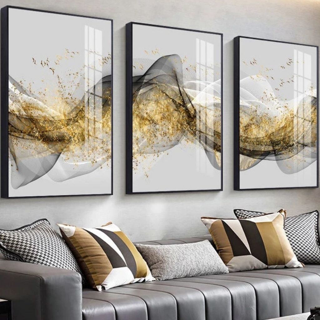 Kit com 3 quadros abstratos 90x60 em tela acetinada com borda infinita. Arte moderna, sofisticada e pronta para pendurar. Ideal para salas e escritórios.