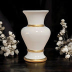 Vaso Cerâmica Nobre Alville 25cm, produzido e pintado à mão com detalhes dourados. Peça decorativa clássica para aparadores, mesas e racks. Não usar com água.